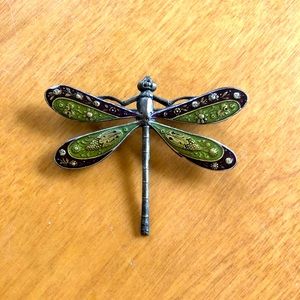 Dragonfly pin